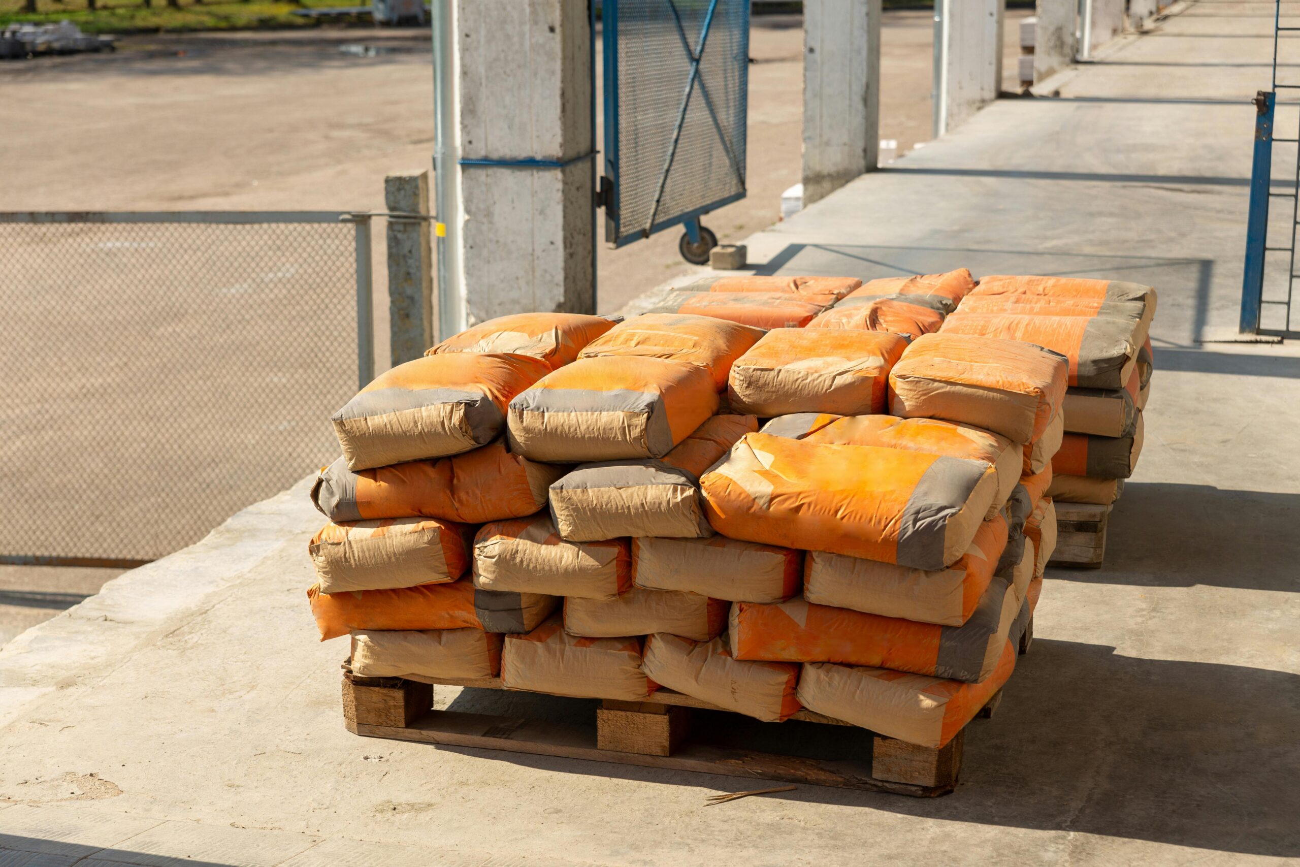 Materiales de pavimentación y construcción