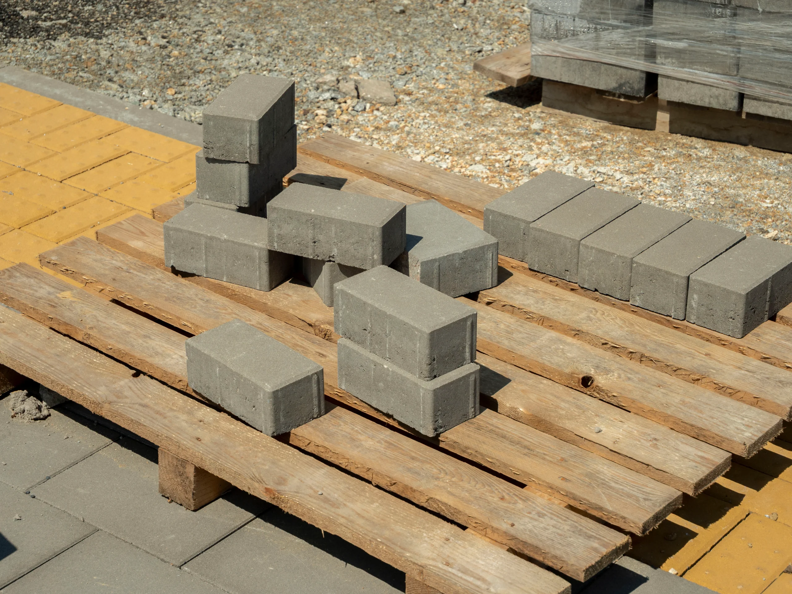 Materiales de obra y mantenimiento